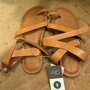 Universal Thread Women's Brown Strappy Sandals